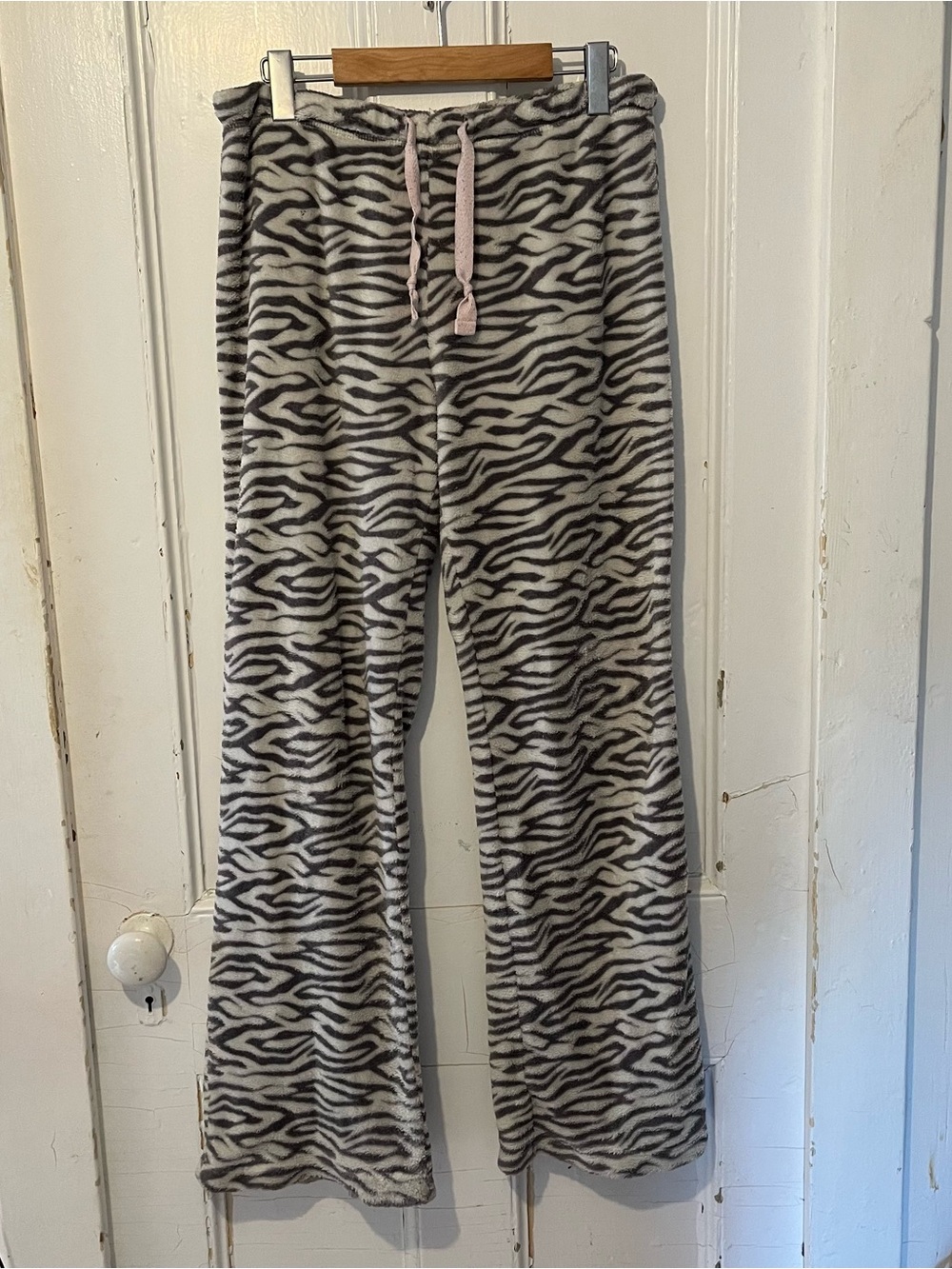 Y2K Denver Hayes Gray & Black Zebra Print Fleece Lounge Pants